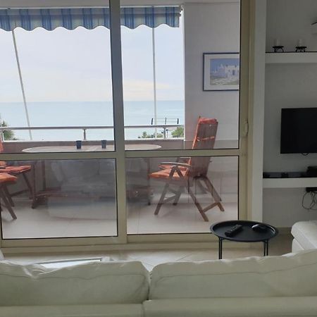 M&I Beach Apartment With Sea View Дуррес Экстерьер фото